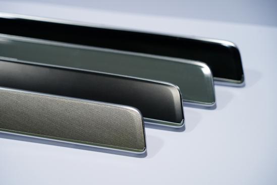 One tool, multiple surface finishes